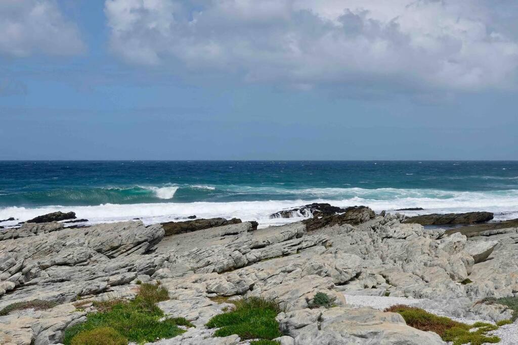 Whales & Waves Hermanus Exterior foto