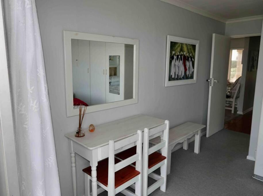 Whales & Waves Hermanus Exterior foto