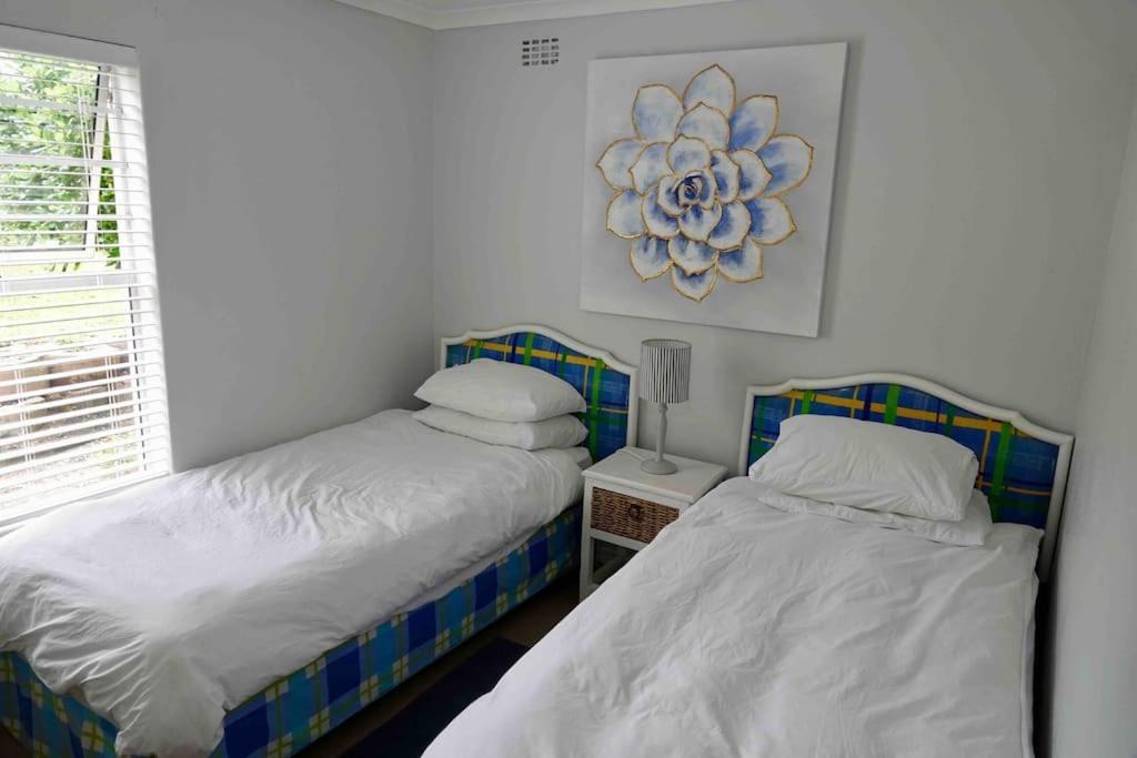 Whales & Waves Hermanus Exterior foto